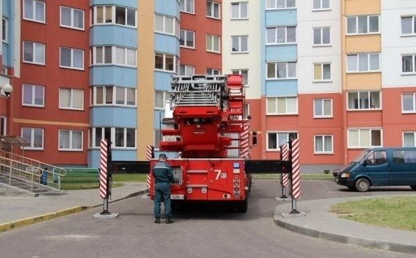 Пошаговые действия для установки ограждения и шлагбаума в многоэтажном доме